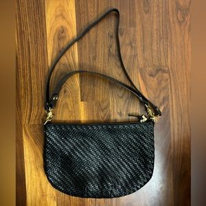 Clare V Moyen Messenger shoulder bag in Black Zig Zag